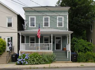 11 Prescott Hall Rd, Newport, RI 02840