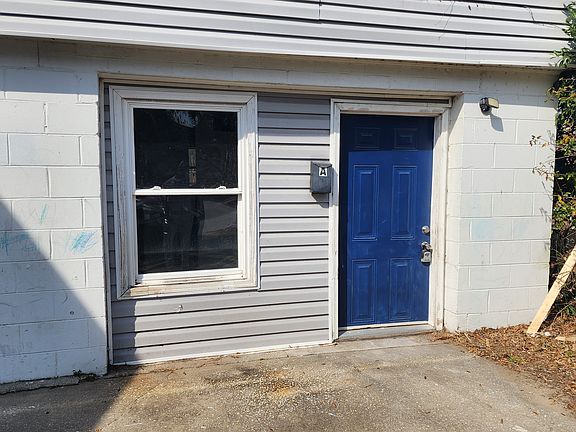 2nd image of 1920 Leland St #A