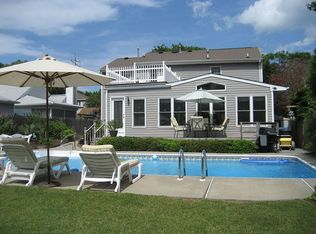 5611 Meer St, Virginia Beach, VA 23451