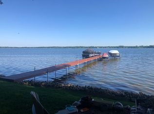 W4392 Crystal Dr UNIT 4, Cecil, WI 54111