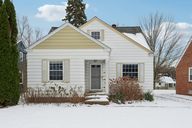 Clifford Dr-S0212-001.jpg