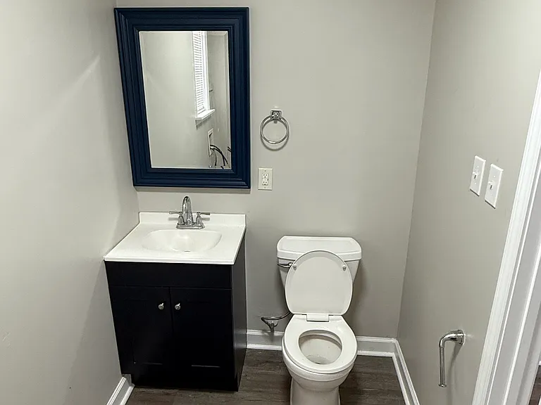1507 Wyman St NE — Photo 8