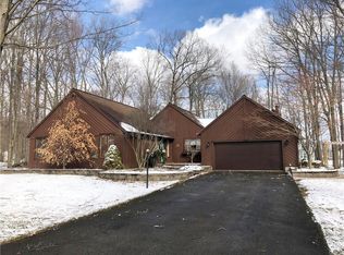 7620 Merle Rdg, Baldwinsville, NY 13027