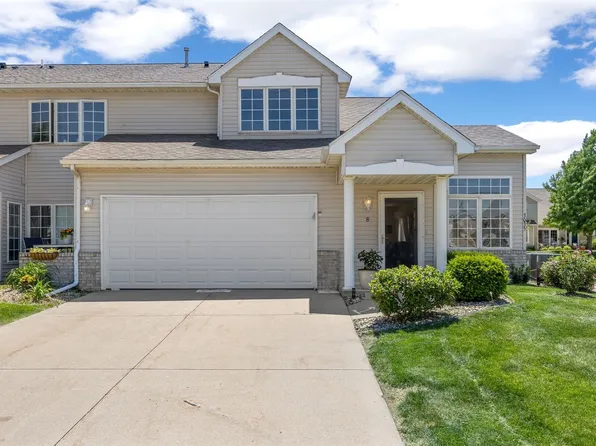 3035 English Glen Ct Unit 8, Marion, IA 52302