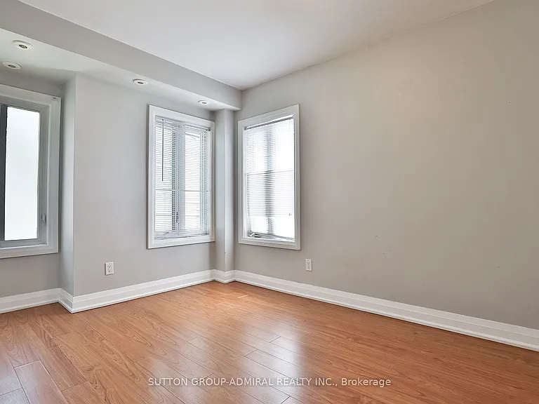 318 John St #265 — Photo 17