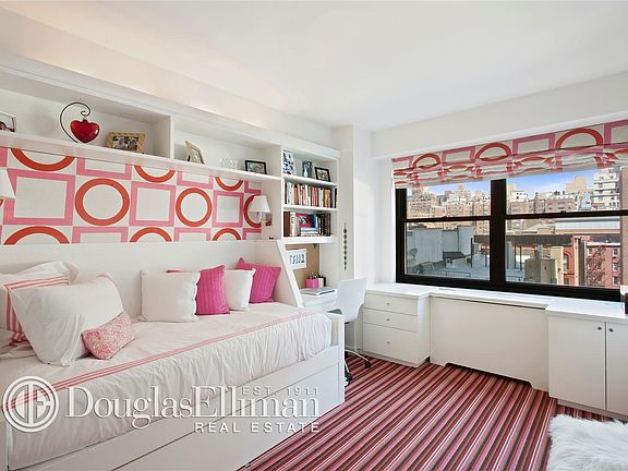 4th image of 60 E End Ave APT 8C