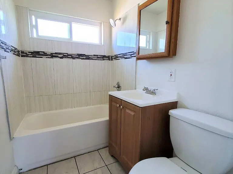 12939 Oaks Ave #6 — Photo 8
