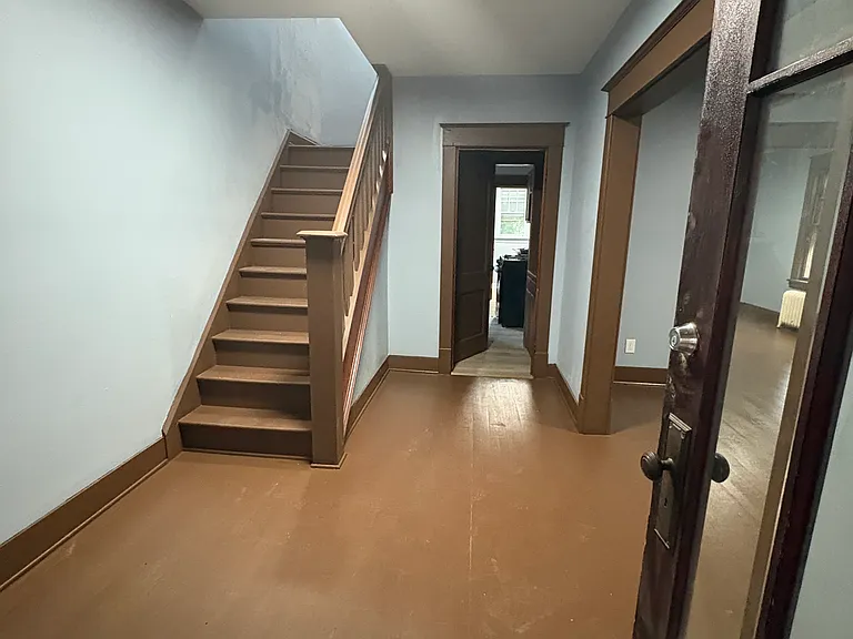 35 Clare Ave — Photo 7