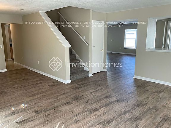 2nd image of 10717 Boyette Creek Blvd