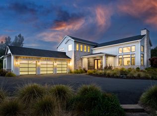 3533 Stallion Dr, Santa Rosa, CA 95404