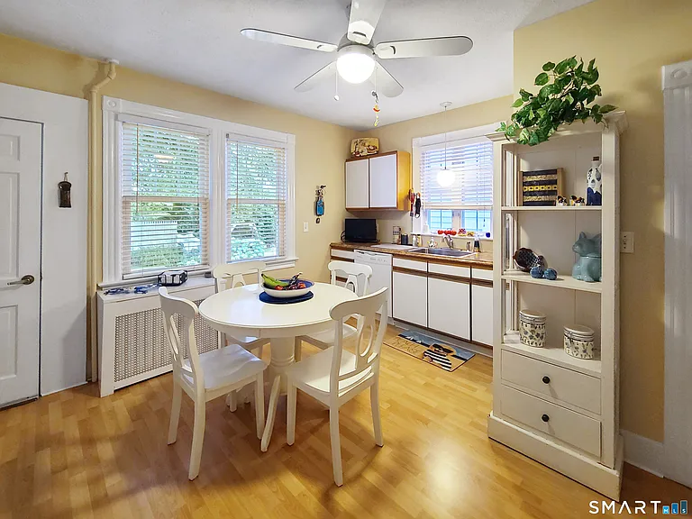 12 Elliott Ave — Photo 10