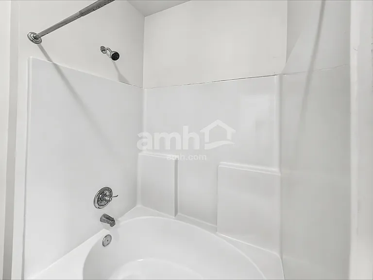 4870 Beryl Dr — Photo 10