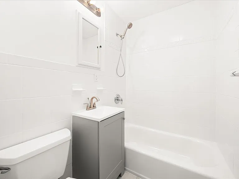 157 Columbia St #1 — Photo 8