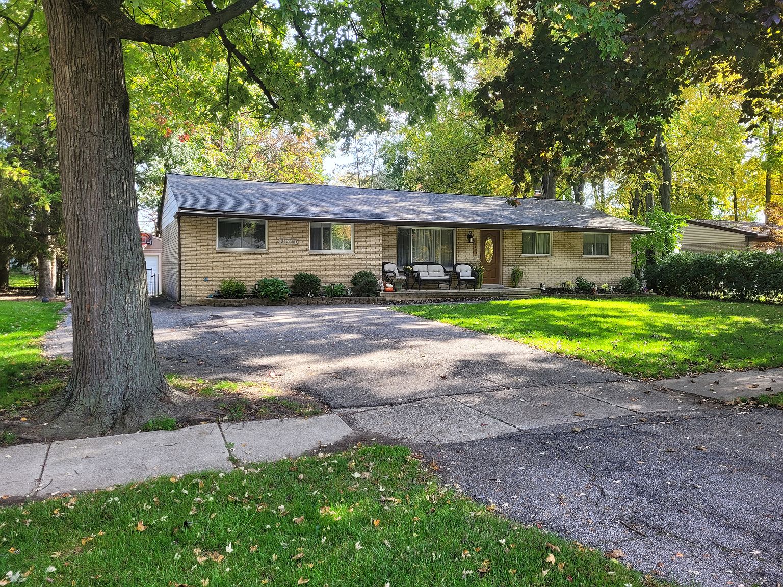 18994 Irving St, Livonia, MI 48152 Zillow