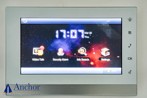 Rented by Anchor Associates | media 19