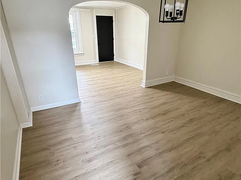 129 N Ellsworth St — Photo 10