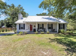 122 Chadwick Ct, Sneads Ferry, NC 28460