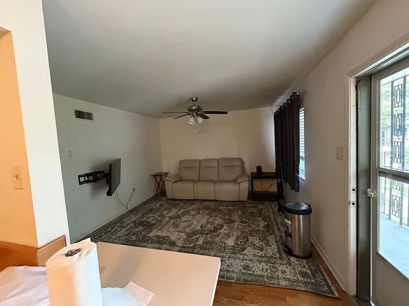 201 S College Rd APT 213, Lafayette, LA 70503