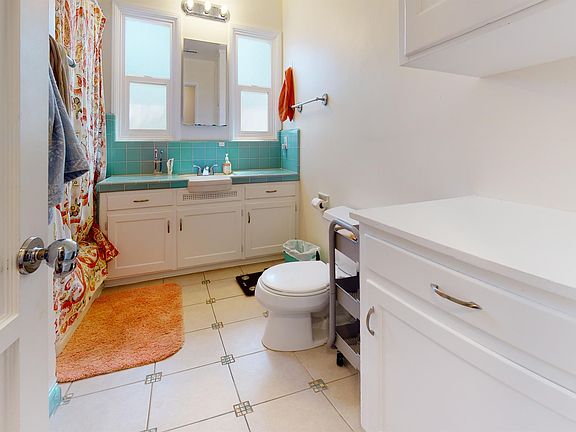 4th image of 6210 Pembroke Dr