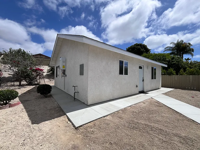 3913 San Lorenzo Ct #1 — Photo 24