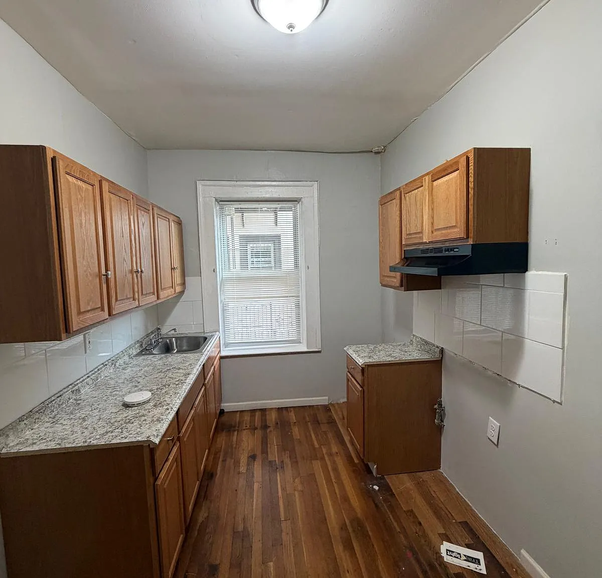 4 bed, 1400 sqft, $2,200 — Photo 1