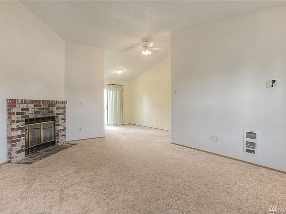 3rd image of 3713 49th Avenue Ct NE