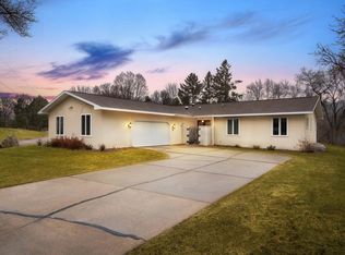 W5886 Cedar Rd, La Crosse, WI 54601