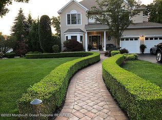 8 Judy Rd, Eatontown, NJ 07724