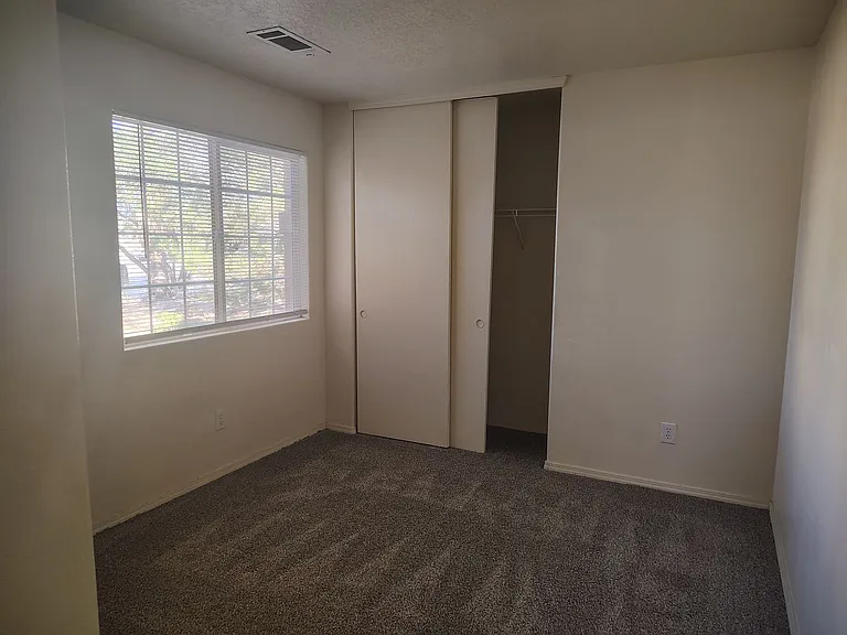 1512 Penasco Rd NE — Photo 10