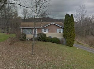 2699 Harlansburg Rd, New Castle, PA 16101