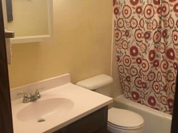 4th image of 5906 Hickman Rd Unit 6