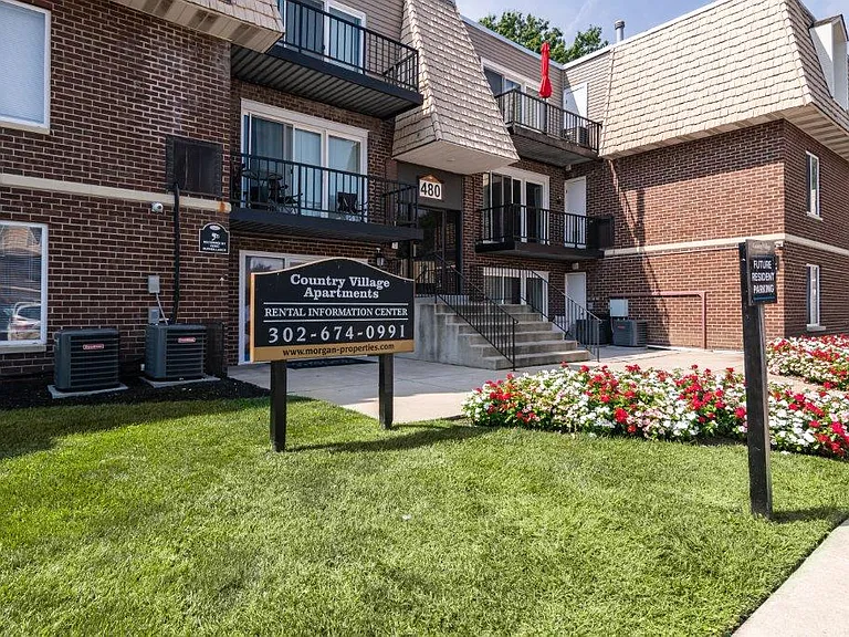 Country Village Apartment Homes — Photo 14