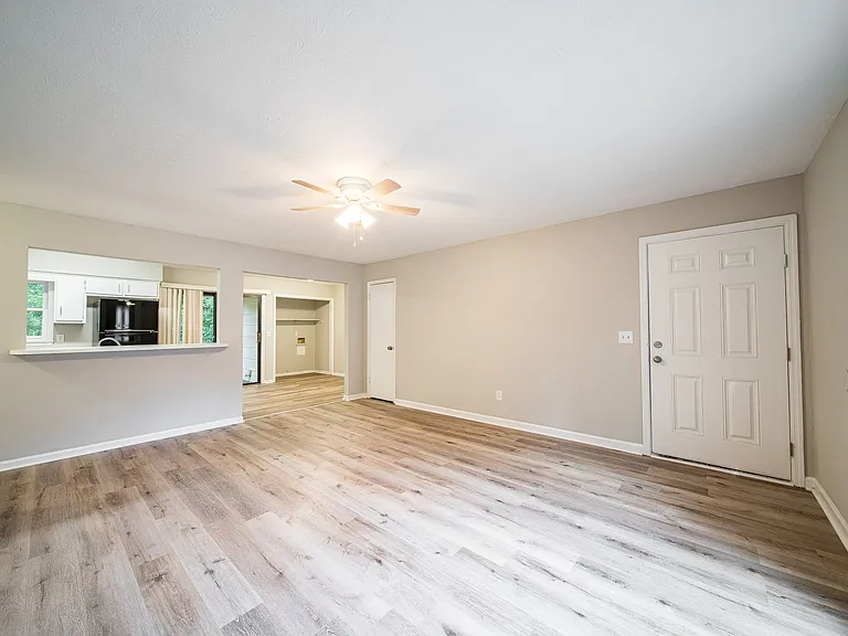 786 Dogwood Dr — Photo 16