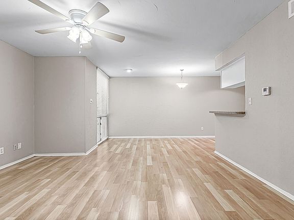5th image of 4044 Buena Vista St APT 217