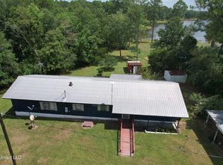 16624 W Lake Dr, Vancleave, MS 39565