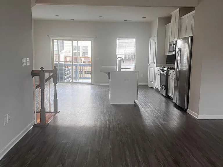705 Channing Park Cir — Photo 2