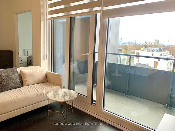 3rd image of 2020 Bathurst St #805