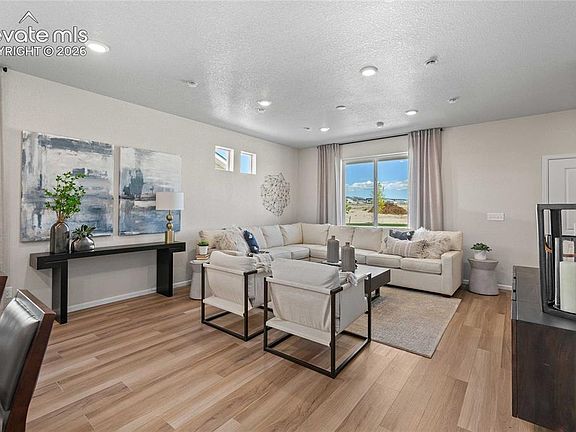 4th image of 5824 Bowerman Ln