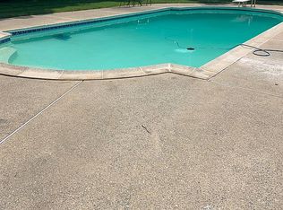 61 Chequessett Rd, Reading, MA 01867