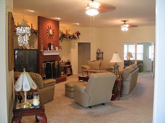 3rd image of 1801 Waterway Dr