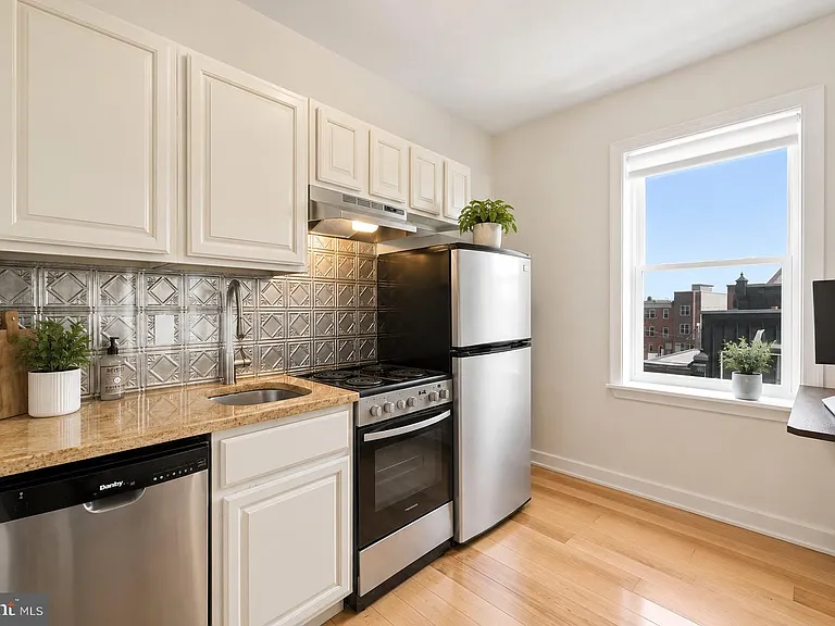 1546 Frankford Ave #3-B — Photo 4
