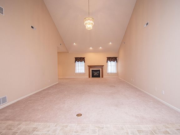 2nd image of 2044 Stadium View Ct