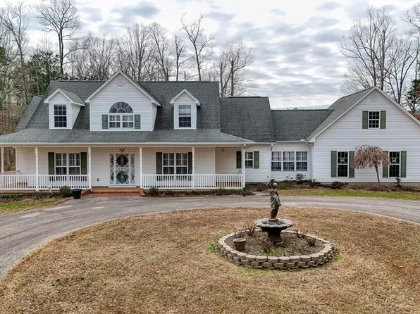 212 Springview Dr, Jackson, TN 38305