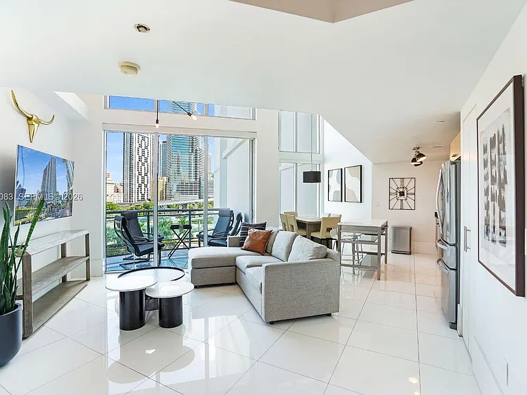 350 S Miami Ave #713 — Photo 4