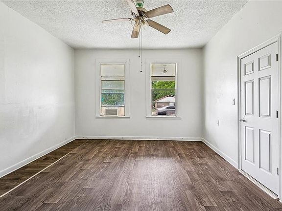 3rd image of 501 Superior Ave
