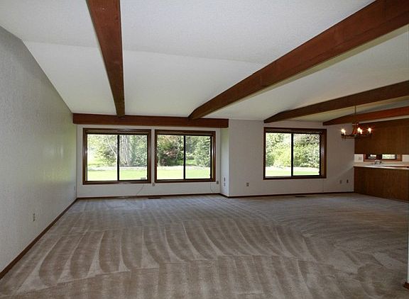 5th image of 12124 Cochise Ln SW