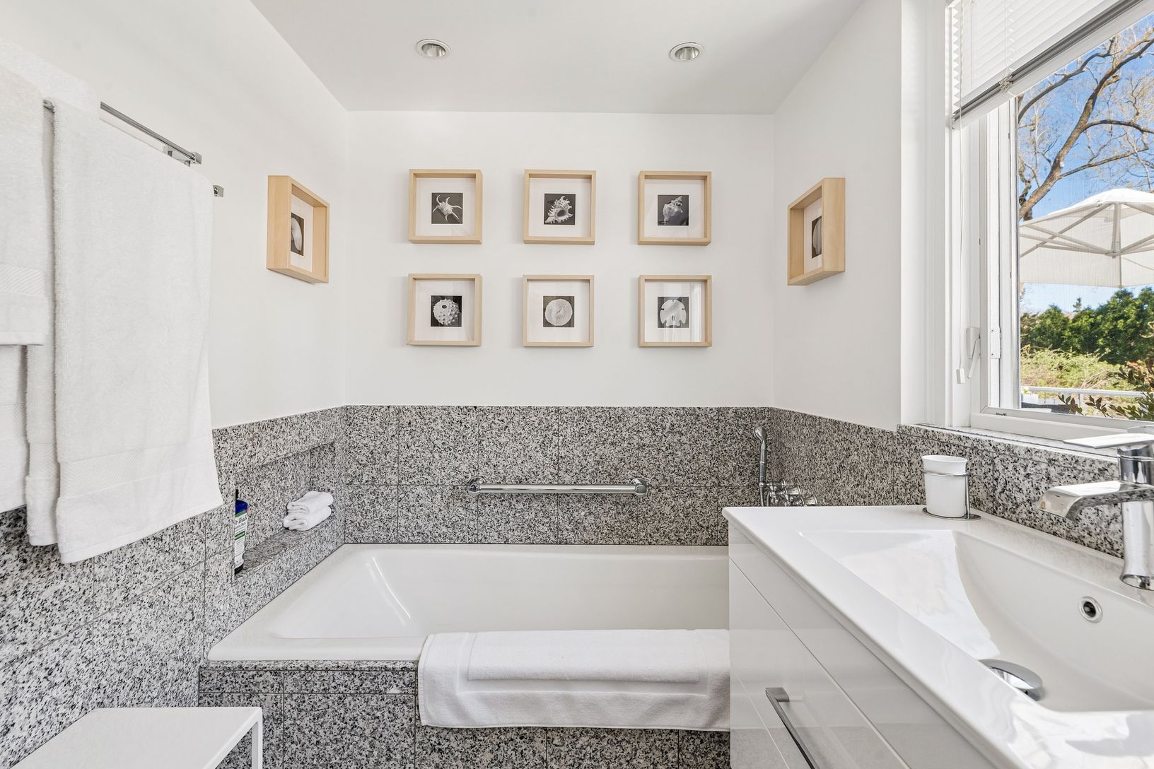  tub