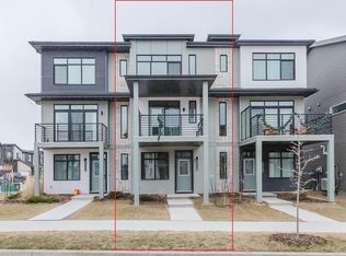 3288 Keswick Way SW, Edmonton, AB T6W2P8