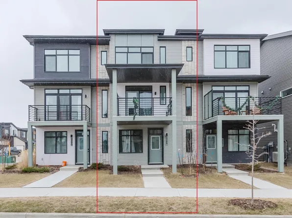 3288 Keswick Way SW, Edmonton, AB T6W 2P8