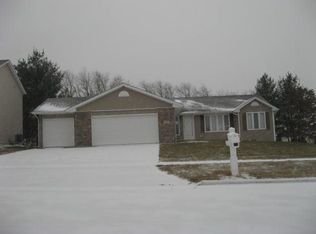 407 W Edson St, Poplar Grove, IL 61065